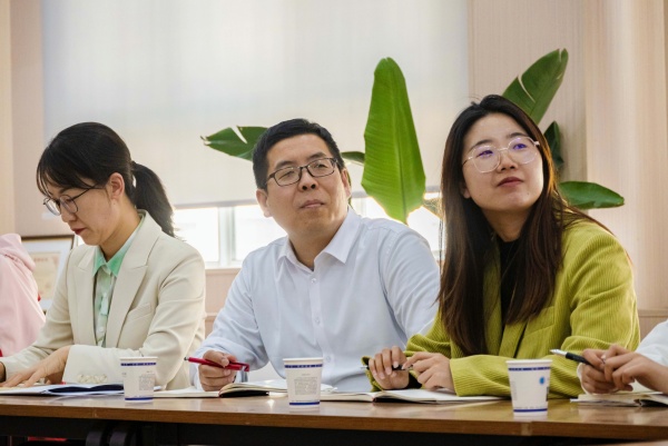 图片三.jpg 图片三.jpg