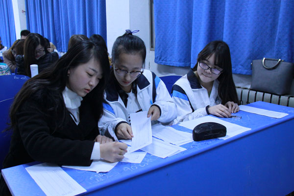 计票人计票-5.JPG 计票人计票-5.JPG