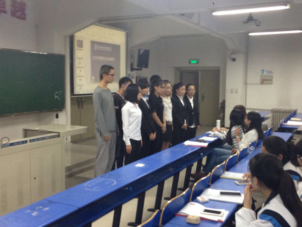 3-评委现场提问.JPG 3-评委现场提问.JPG